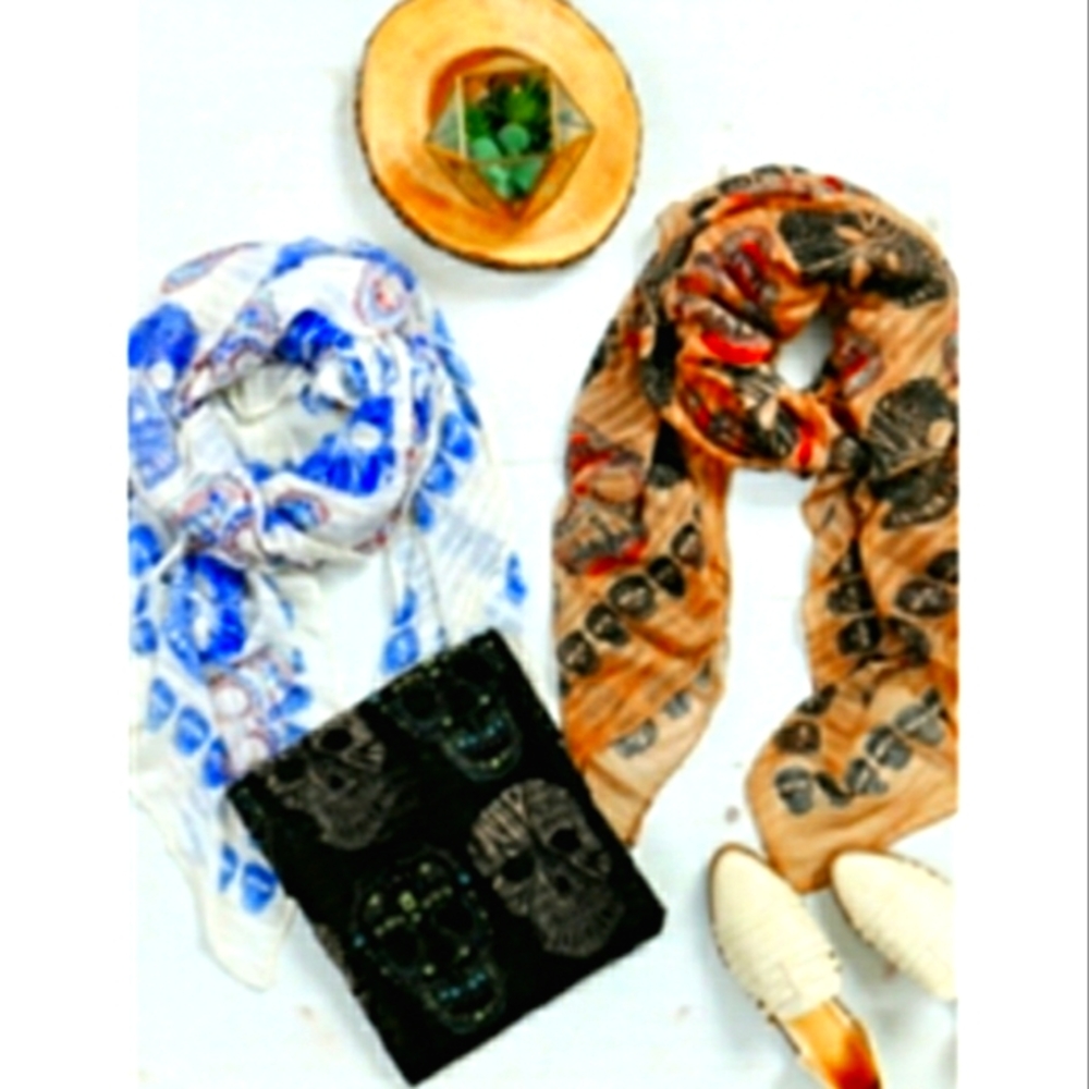 Riahfashion Sugar Skull Scarf🧣💀 - Picture 3 of 3